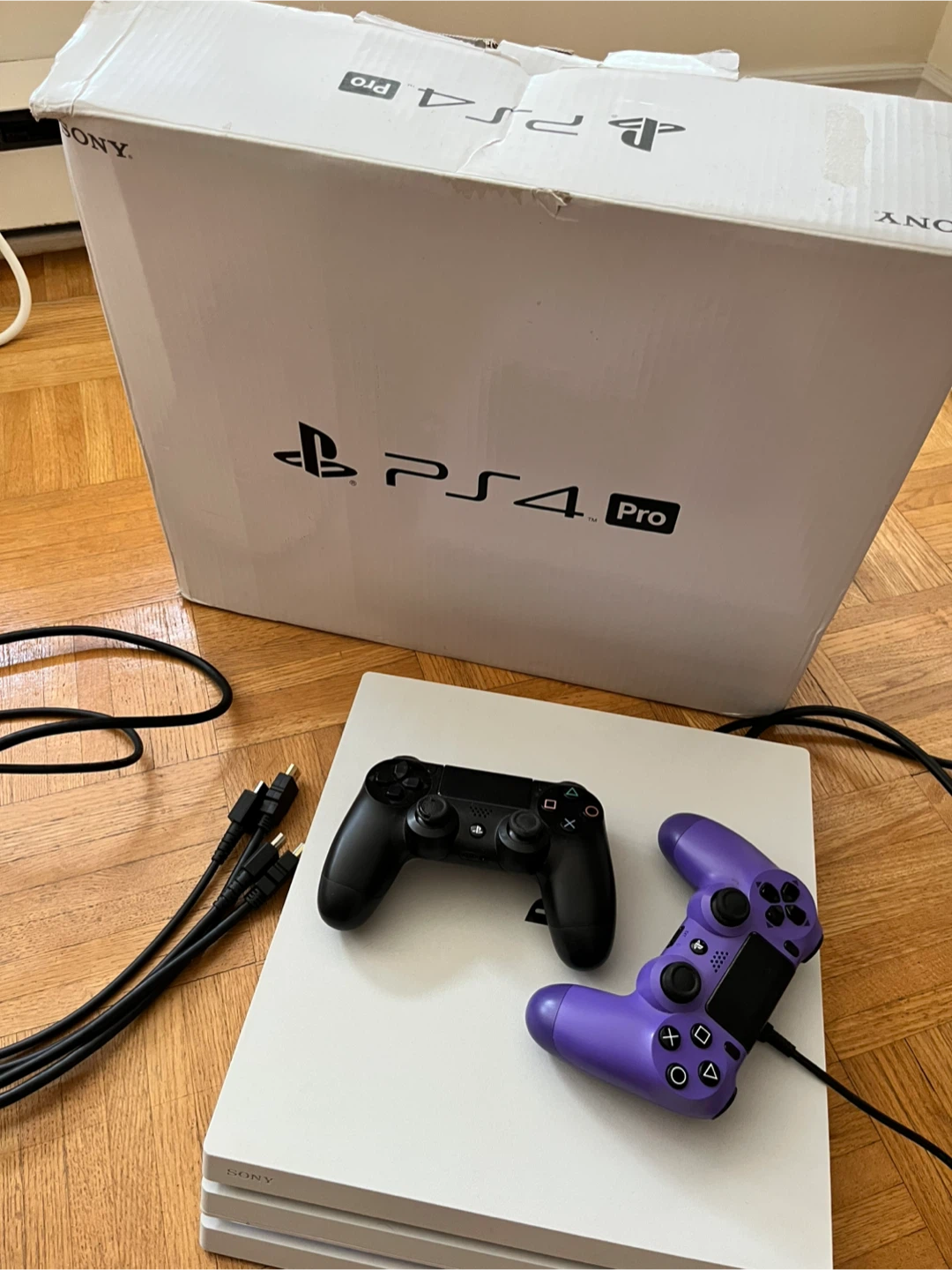 -9/28 PlayStation4 Pro Console w 2 controllers, 2 HDMI