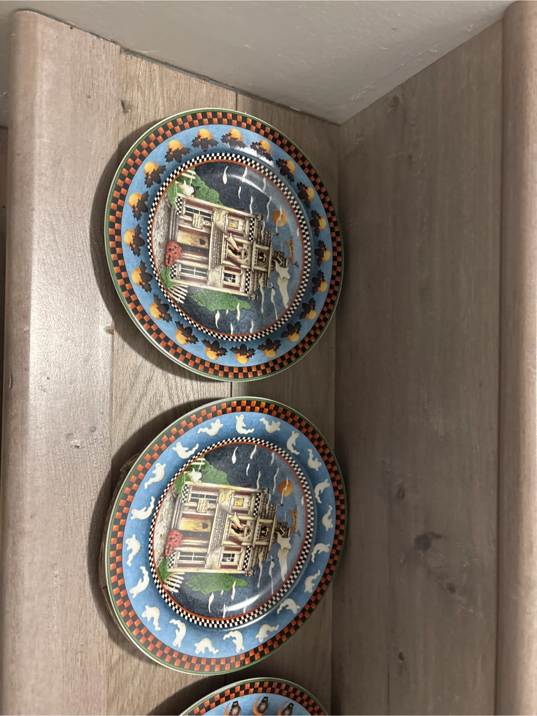 Debbie Mumm Haunted House Salad Dessert Plates - Set of 4 - photo 4