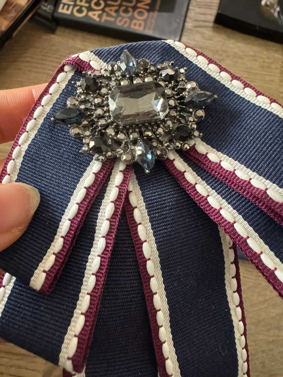 Bow Brooches bundle - photo 3