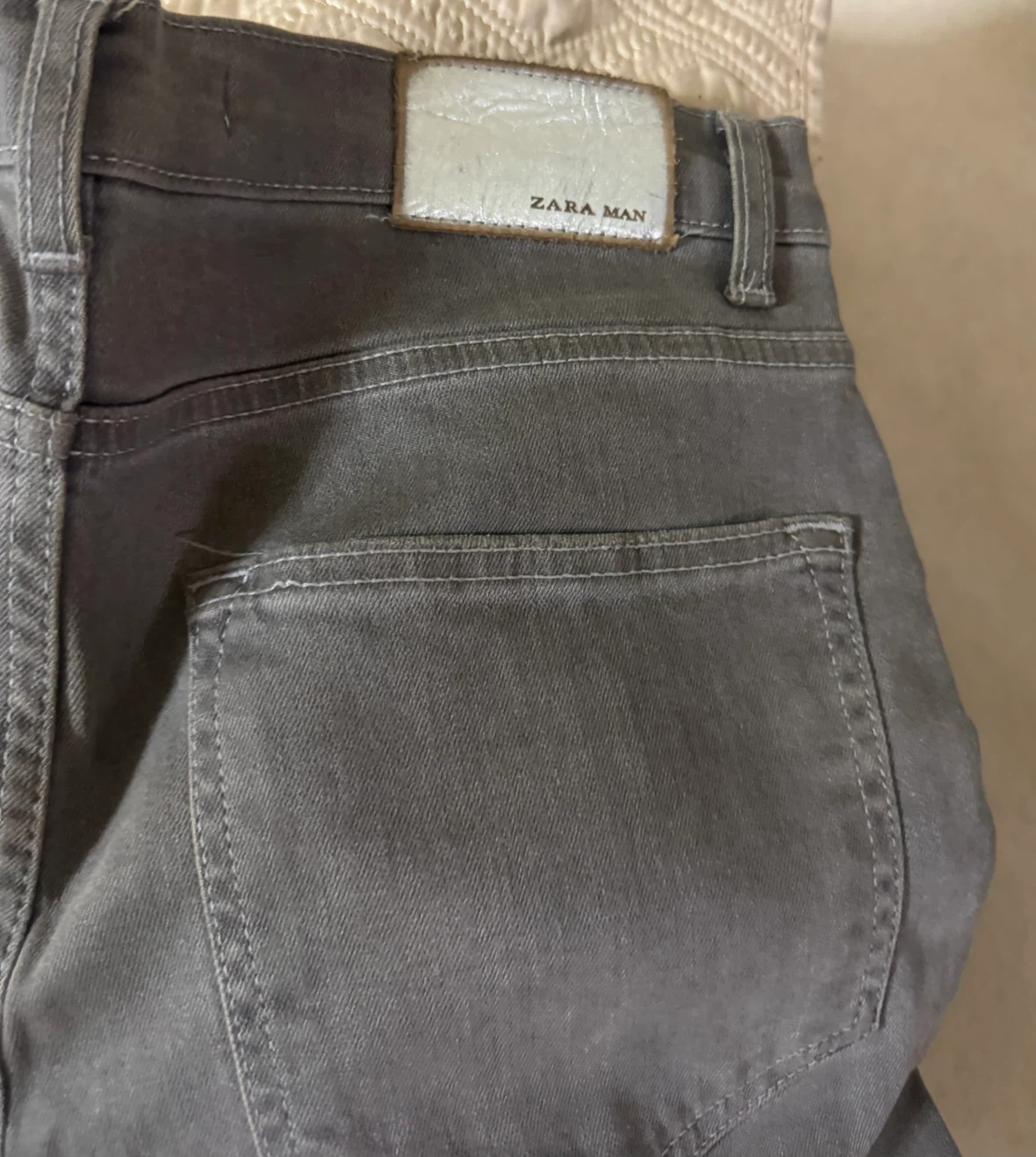 Zara Distressed Jeans - photo 4