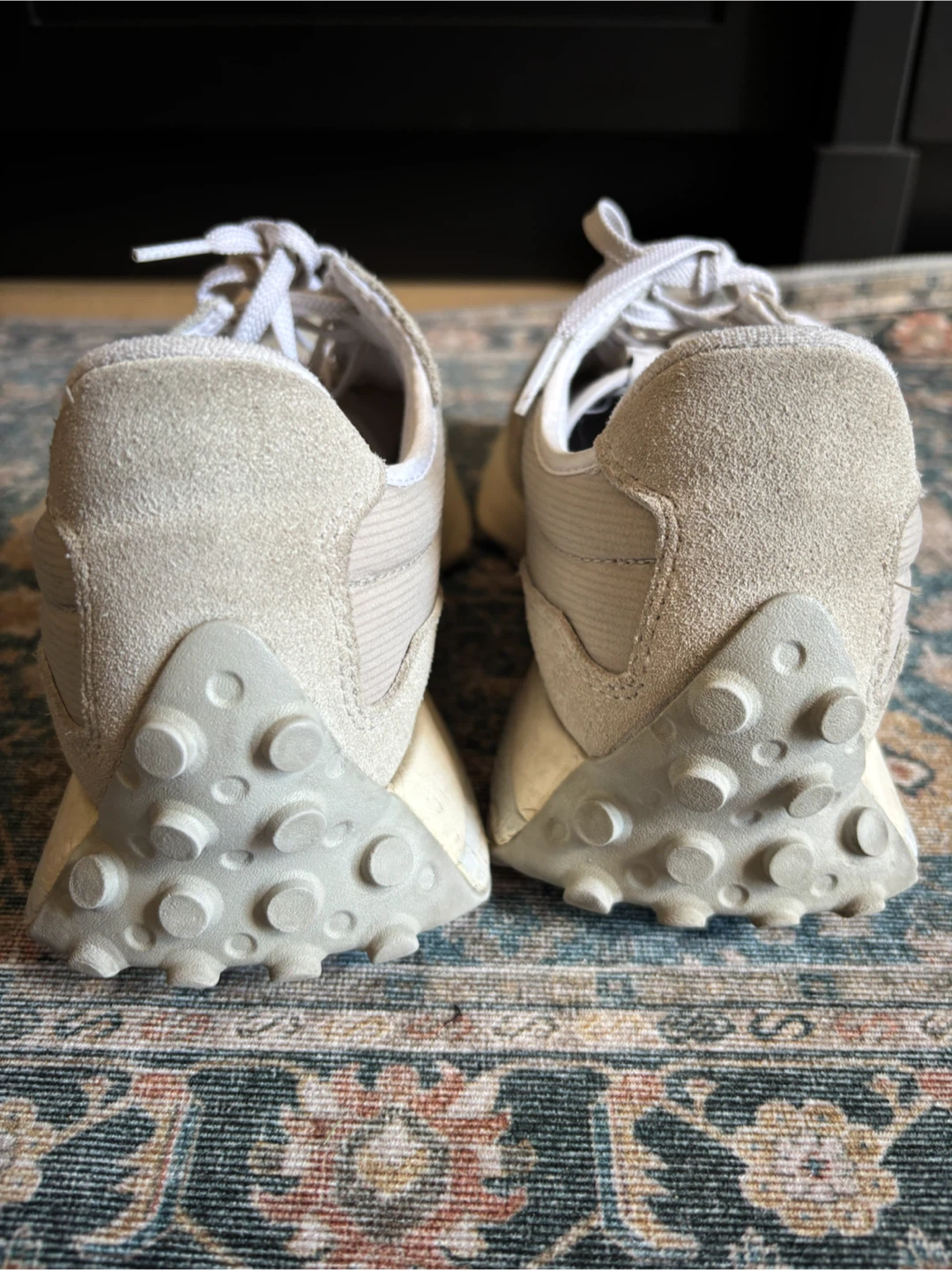 Women’s New Balance 327 Grey Size 10.5 - photo 5