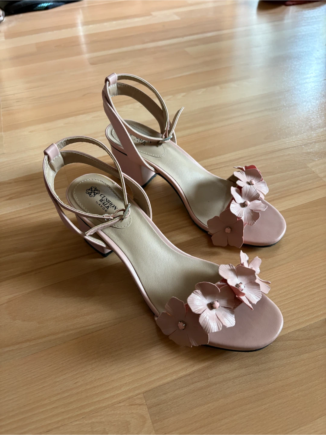 Womens Ankle Strap Chunky Block Heels Size 7 - photo 2