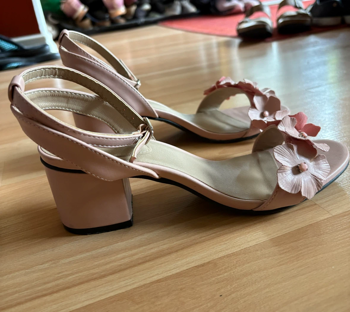 Womens Ankle Strap Chunky Block Heels Size 7 - photo 3