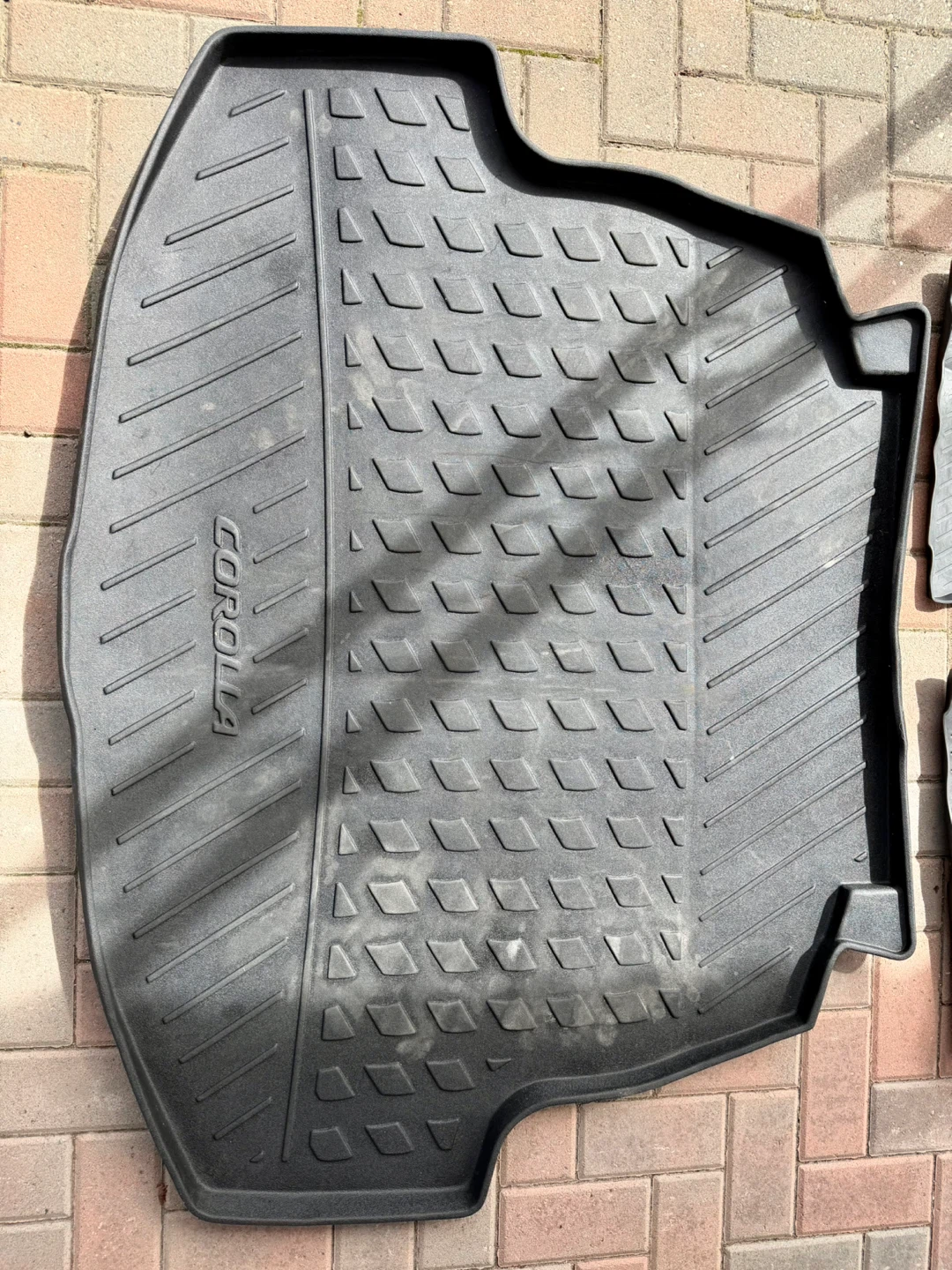 Toyota Corolla Floor Mats - Good Condition - photo 2