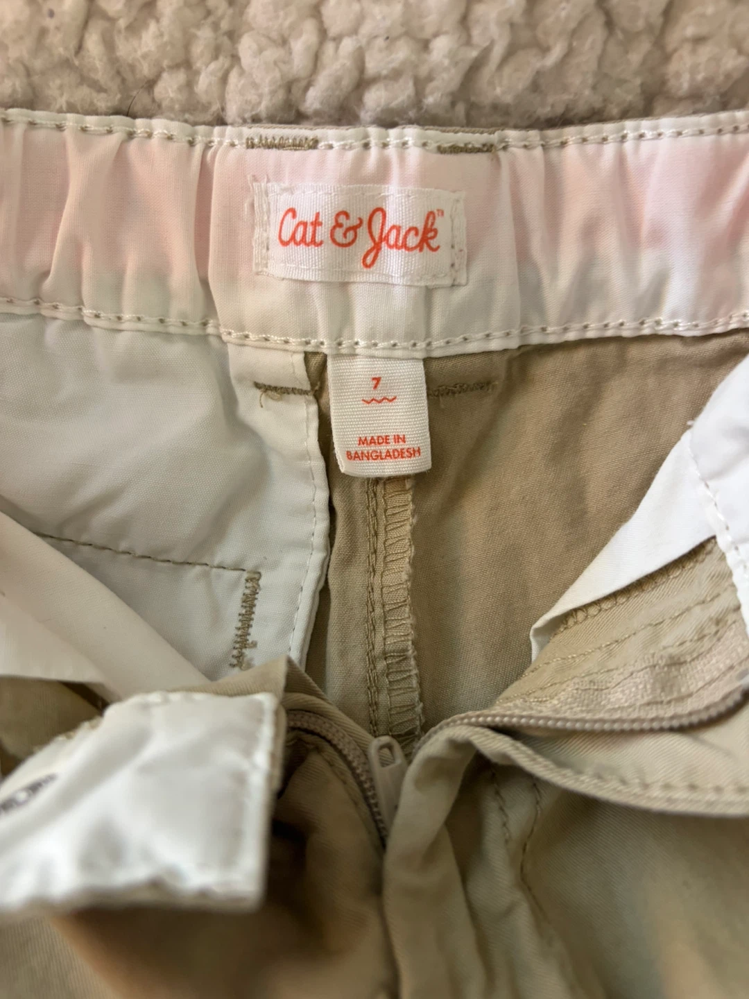 Cat & Jack Khaki Shorts Size 7 - photo 2