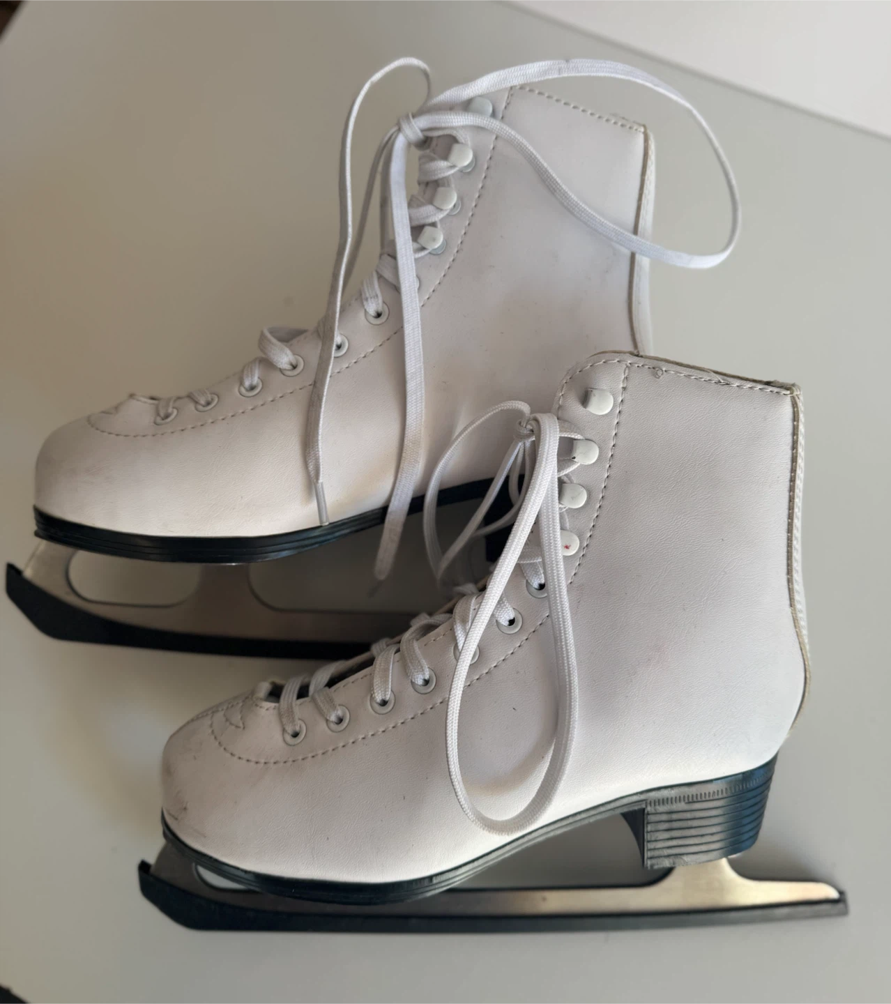Hespeler Figure Skates Size 5