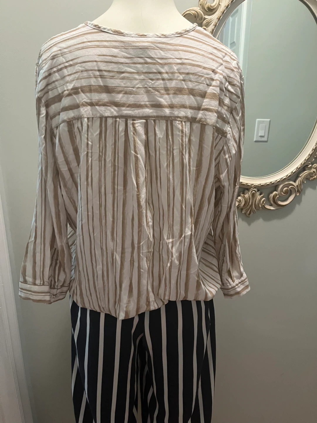 Striped blouse with three-quarter sleeves - photo 4