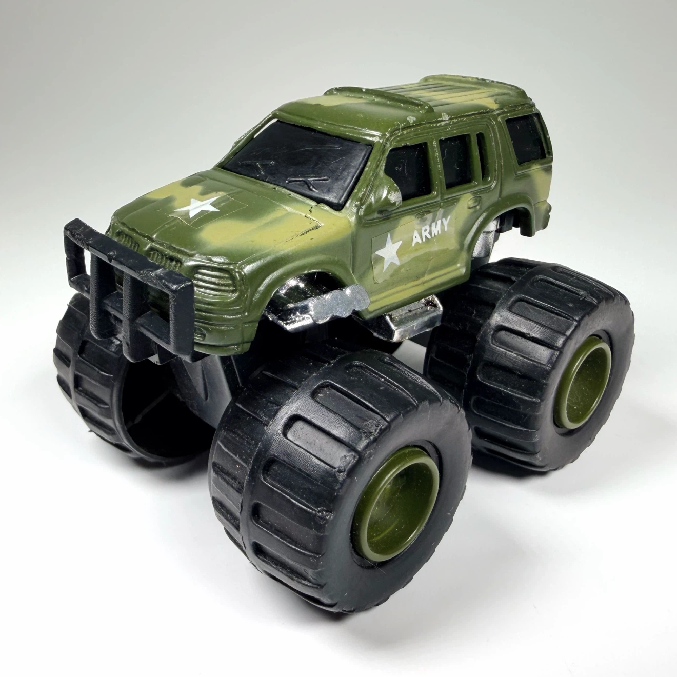 9x Monster Truck Toys - photo 3