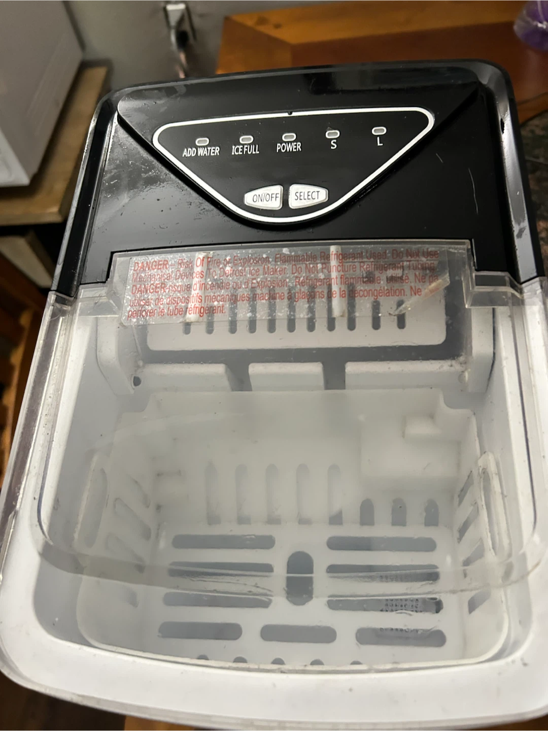 Frigidaire Portable Ice Maker EFIC123-SSBLACK