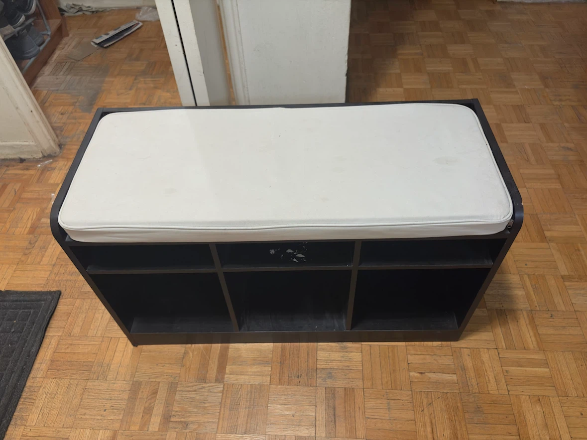 Black shoe storage bench with white cushion - photo 4