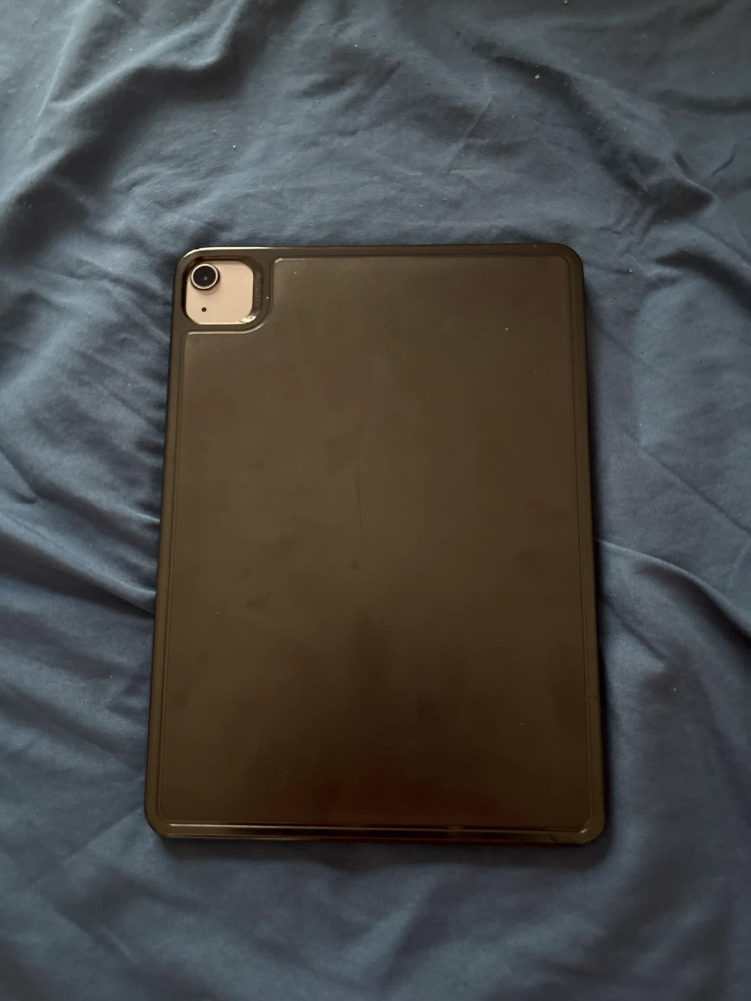 iPad 5th Gen - photo 2