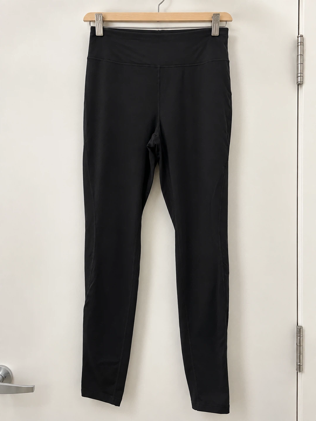 Thin Black Leggings - size L