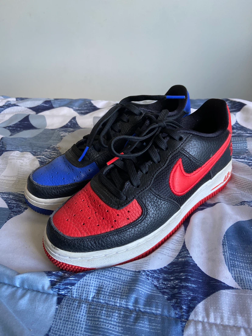 Nike Air Force 1 black chile racer lv8