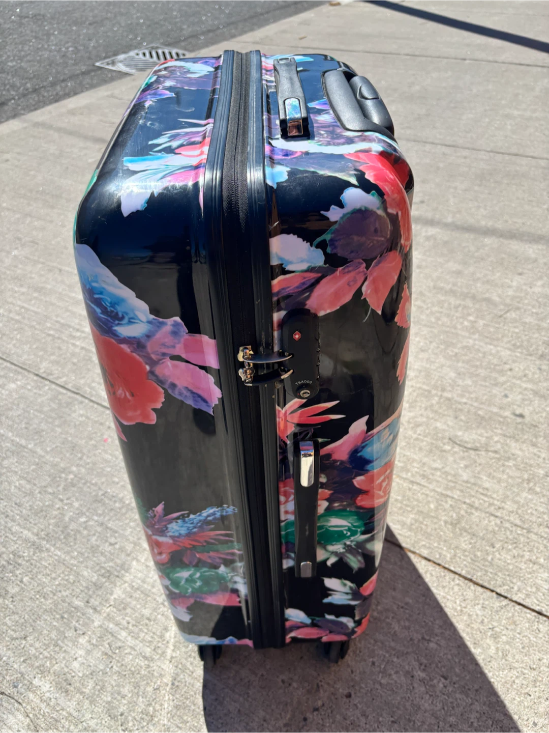 Large Guess Floral Hardside Luggage - photo 3