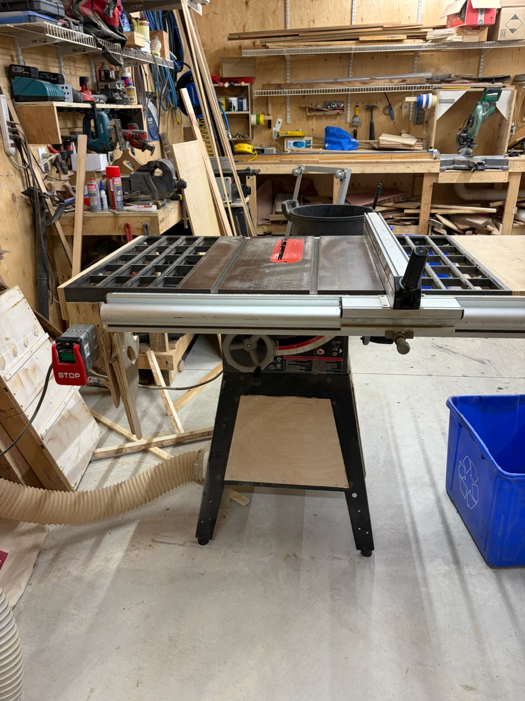 Central Machinery Table Saw Item #46813 - photo 4