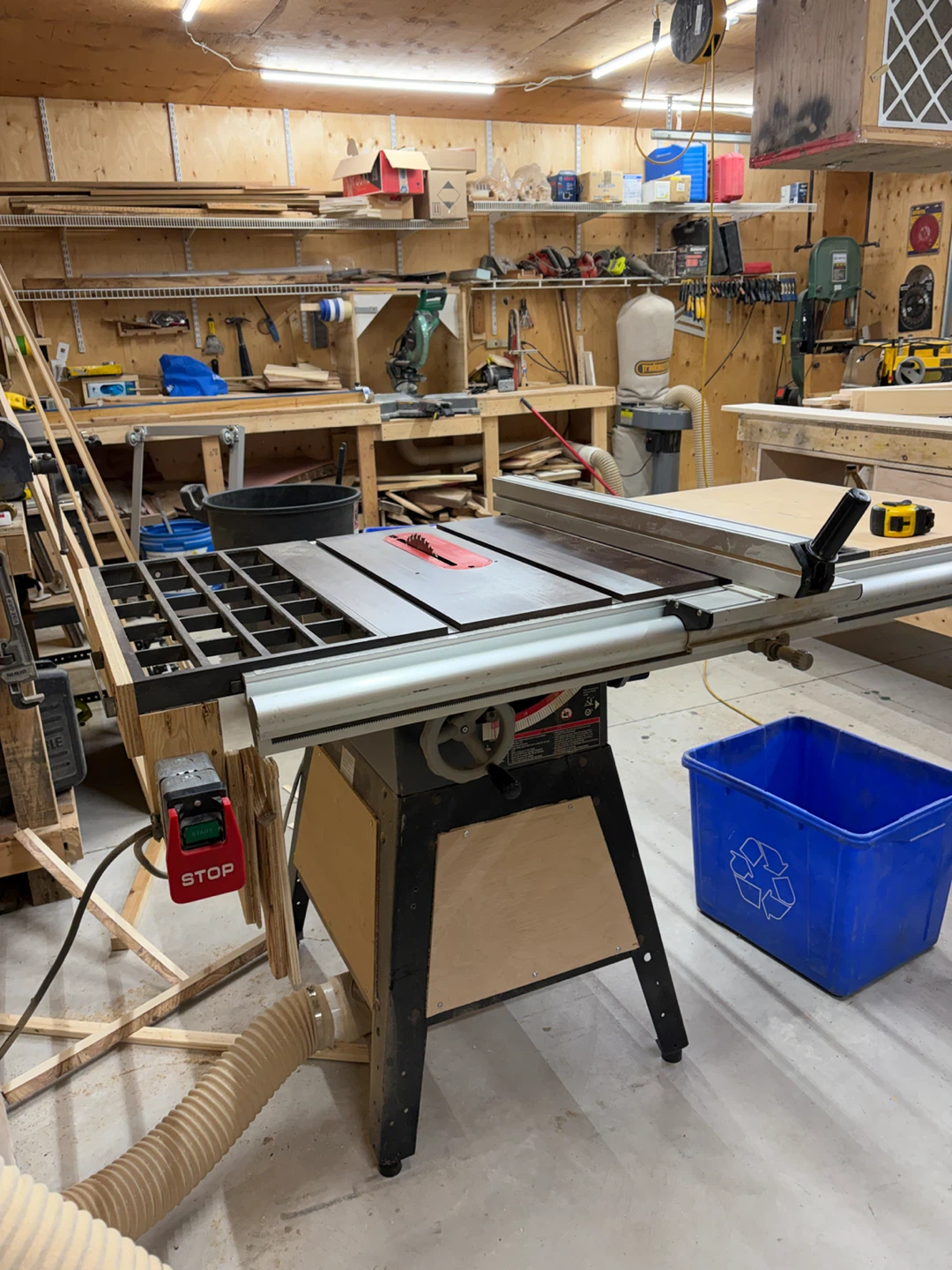 Central Machinery Table Saw Item #46813 - photo 5