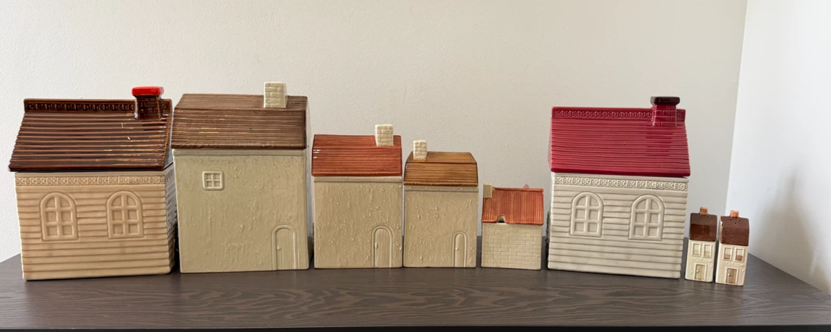 1980s Otagiri Japan hand-painted ceramic house collection - photo 2