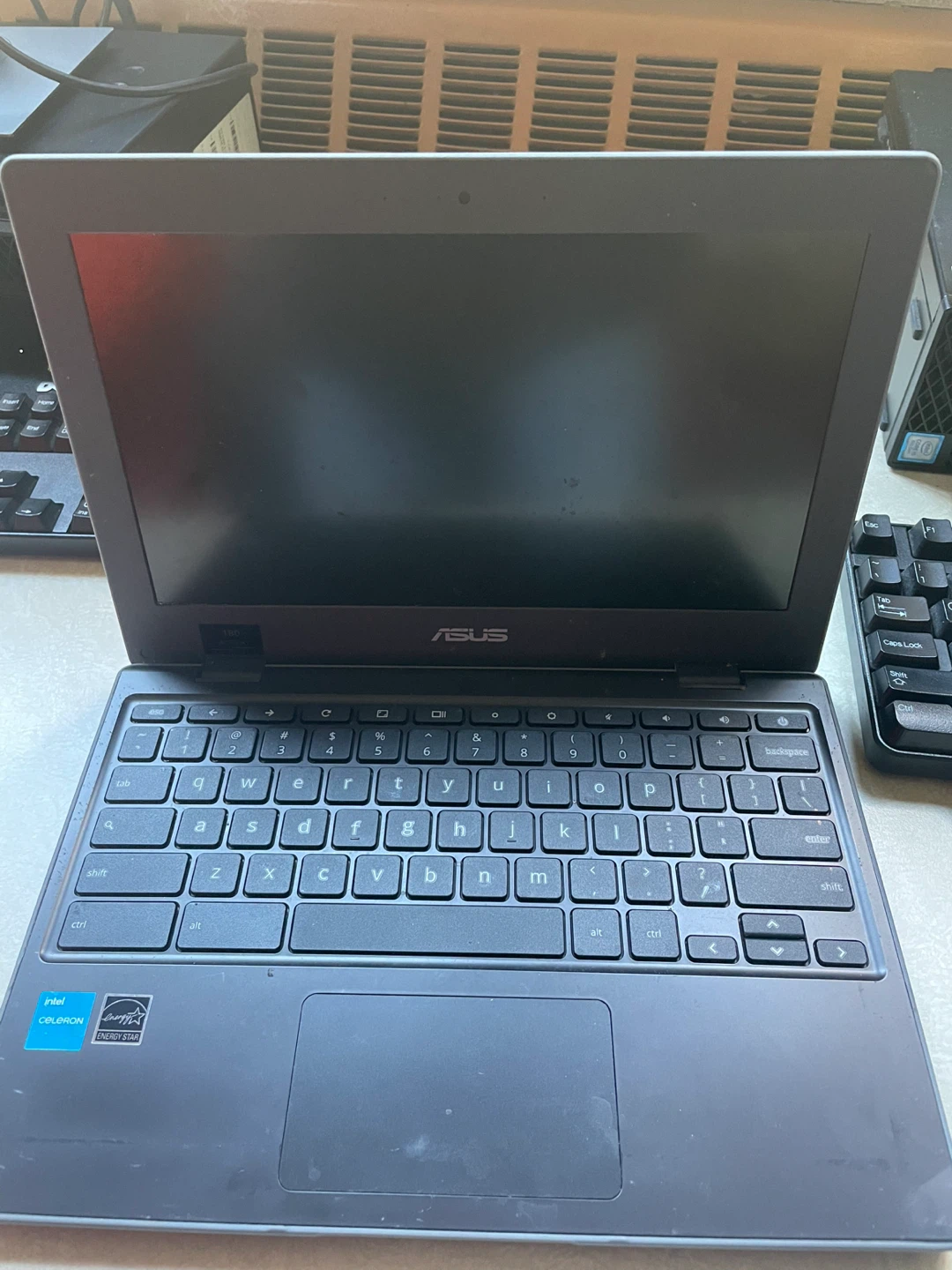 ASUS Chromebook Laptop - photo 2