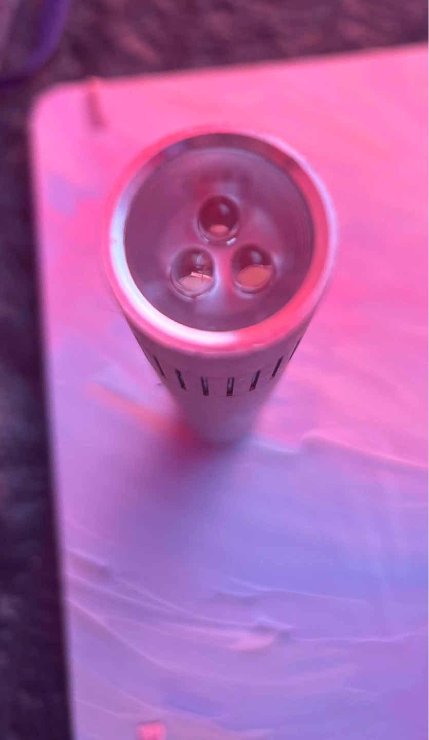 Metal triple-LED flashlight - photo 2