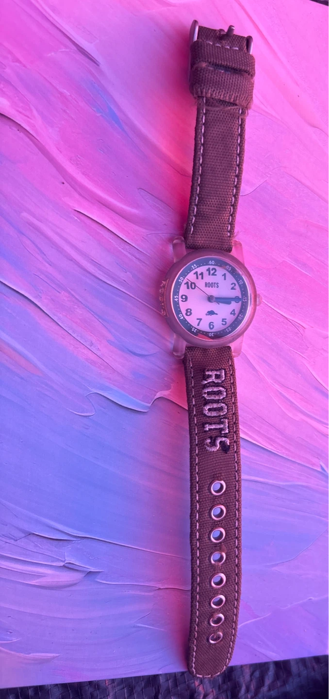 RootsKids analog watch
