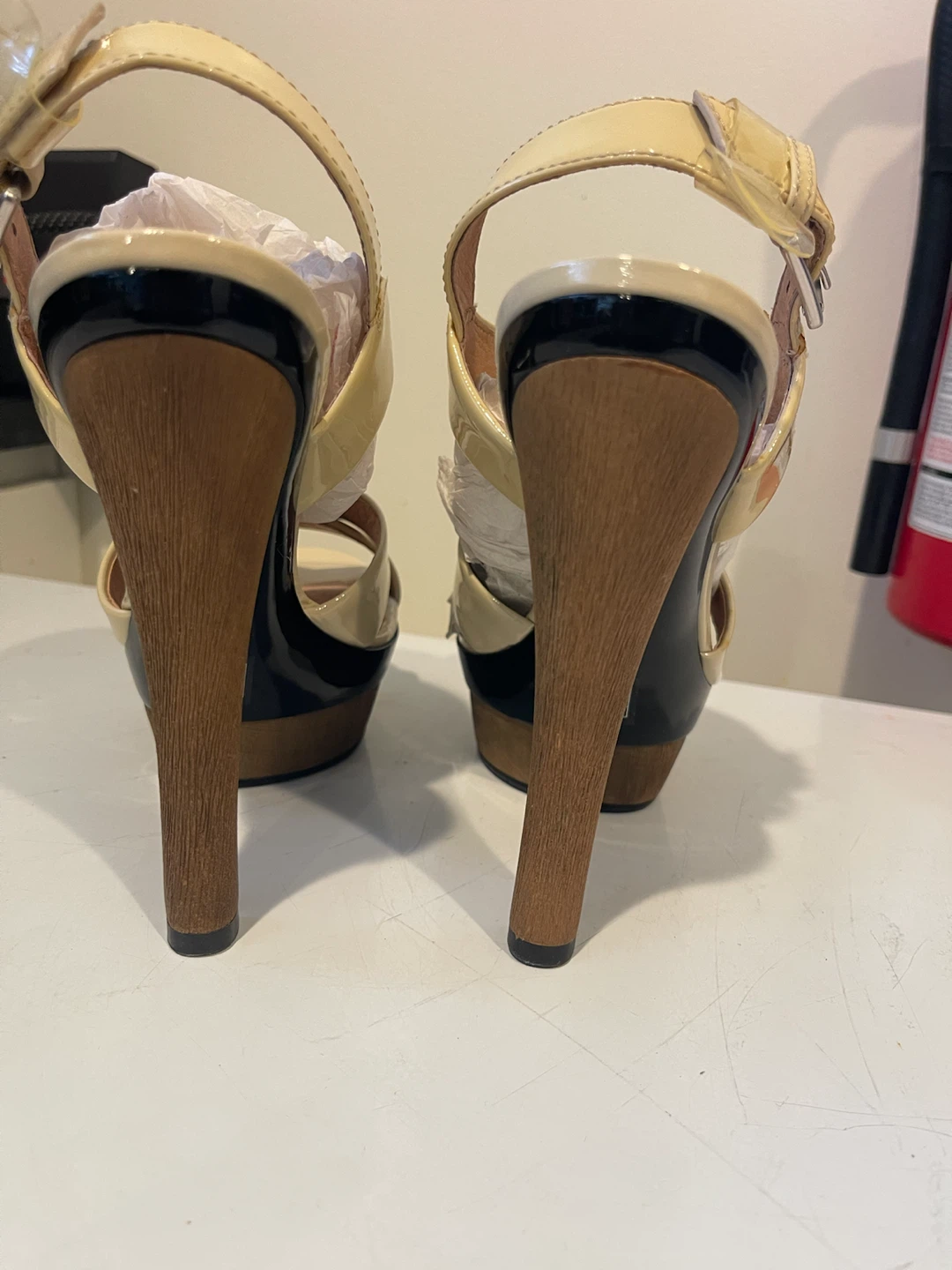 Pelle Moda Patent Leather Sandals - photo 3