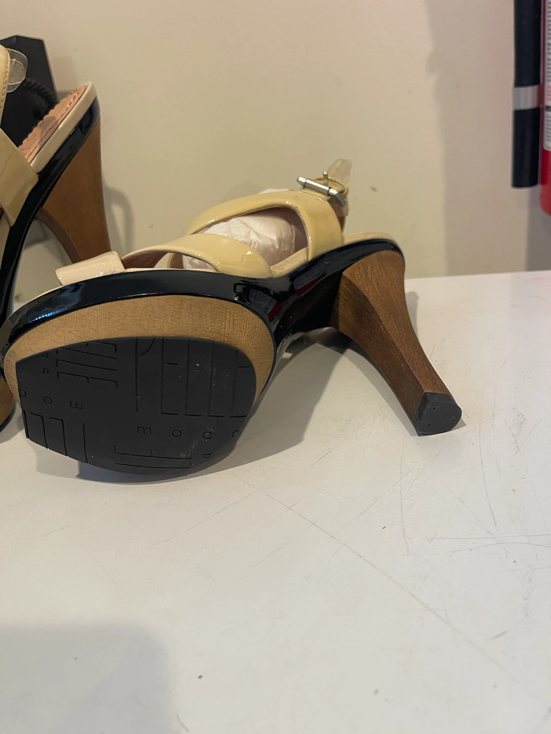 Pelle Moda Patent Leather Sandals - photo 4