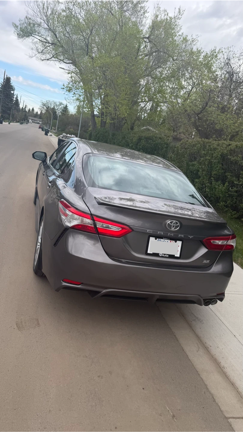 Toyota Camry SE 2020 - photo 2