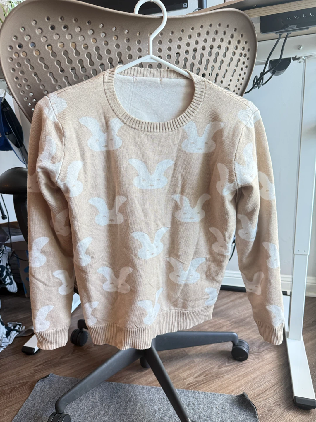 Two Assorted Crewneck Sweatshirts - photo 4
