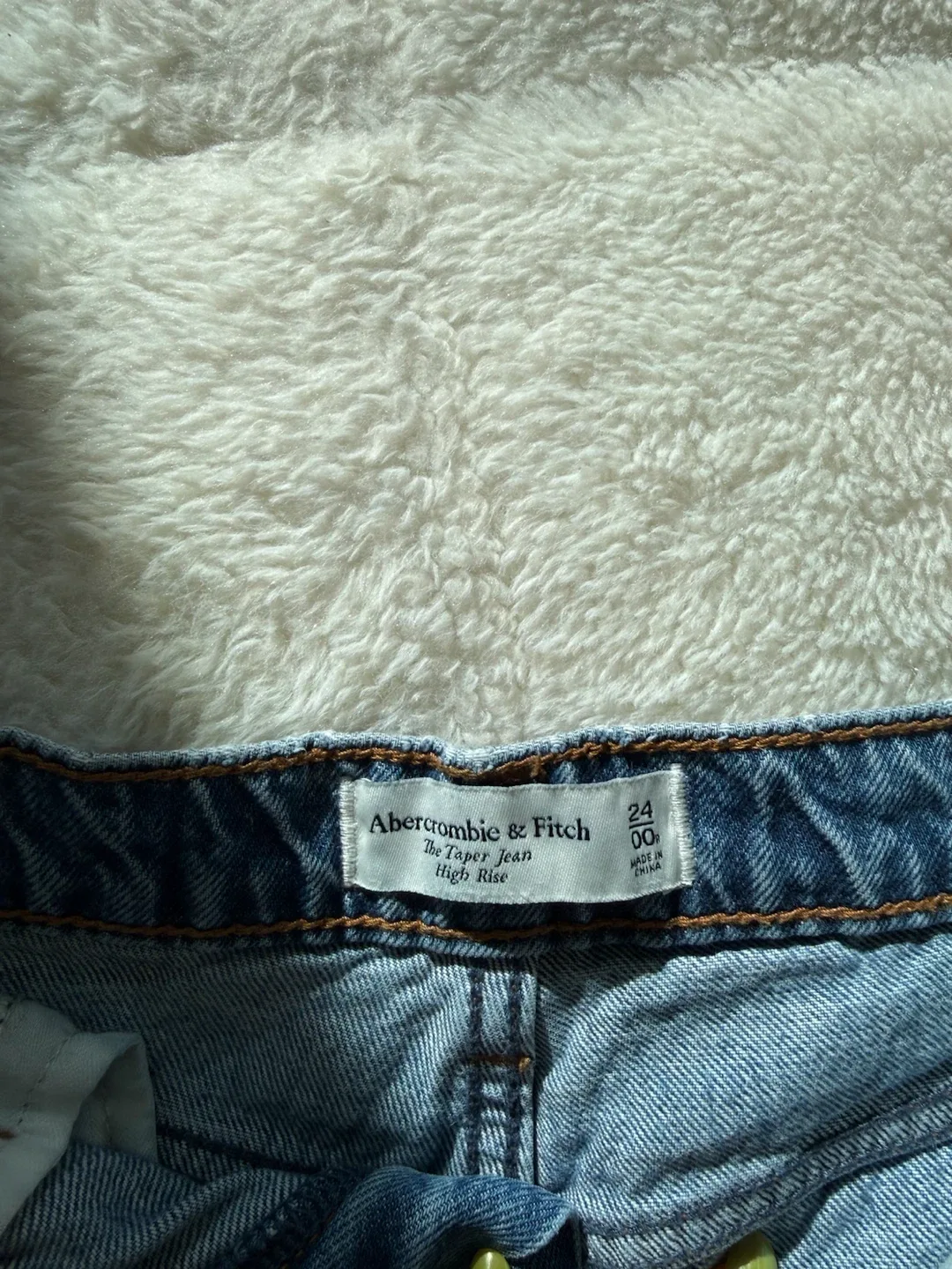 Abercrombie & Fitch The Taper Jean High Rise - photo 4
