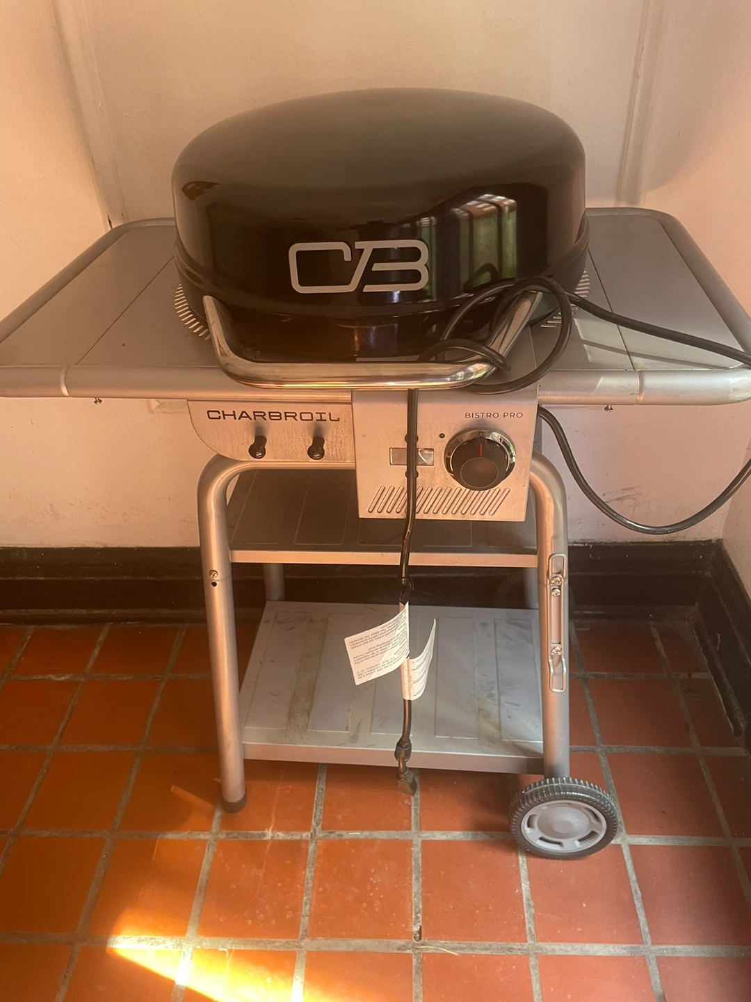 Char-Broil Bistro Pro Electric Grill - photo 4