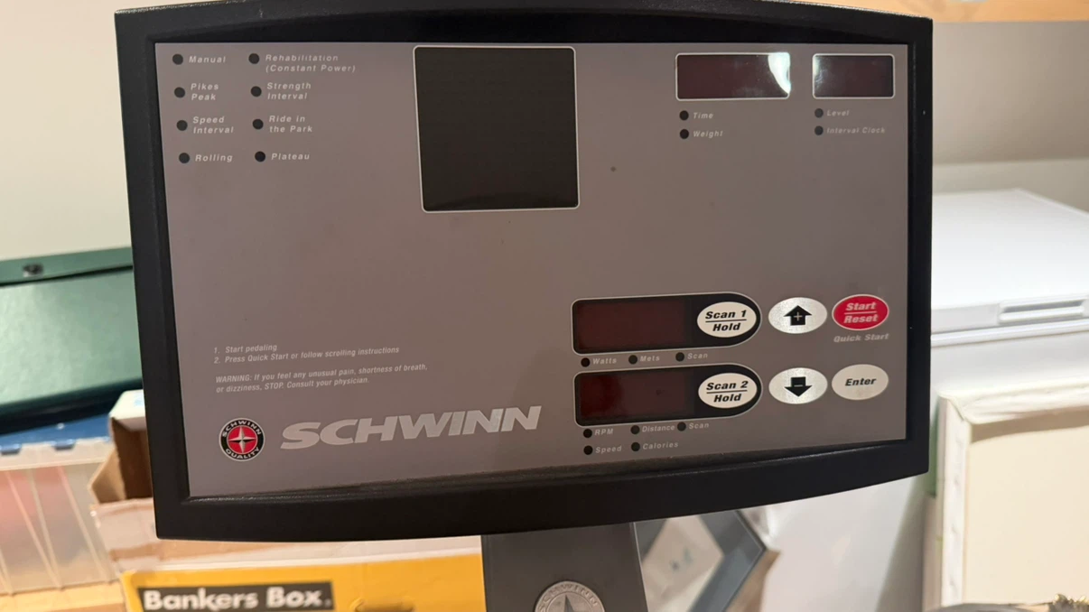 Schwinn 920i Recumbent Exercise Bike - photo 3