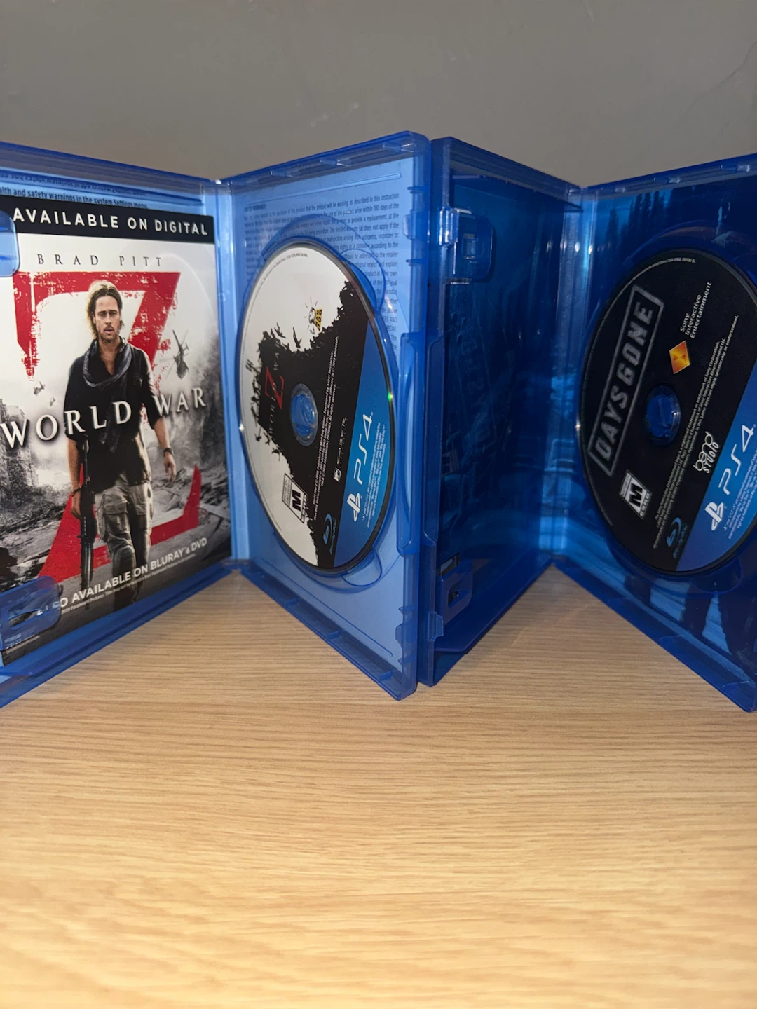 World War Z and Days Gone for PS4 - photo 3