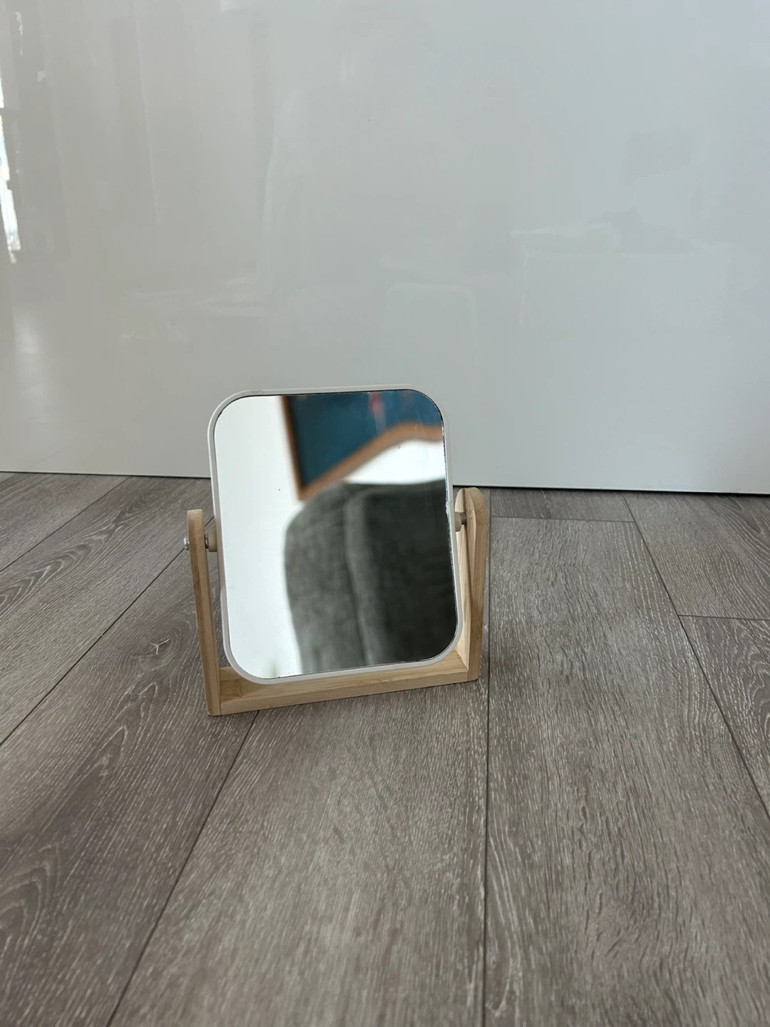 Double-Sided Tabletop Mirror – Magnifying & Regular Mirror - photo 2