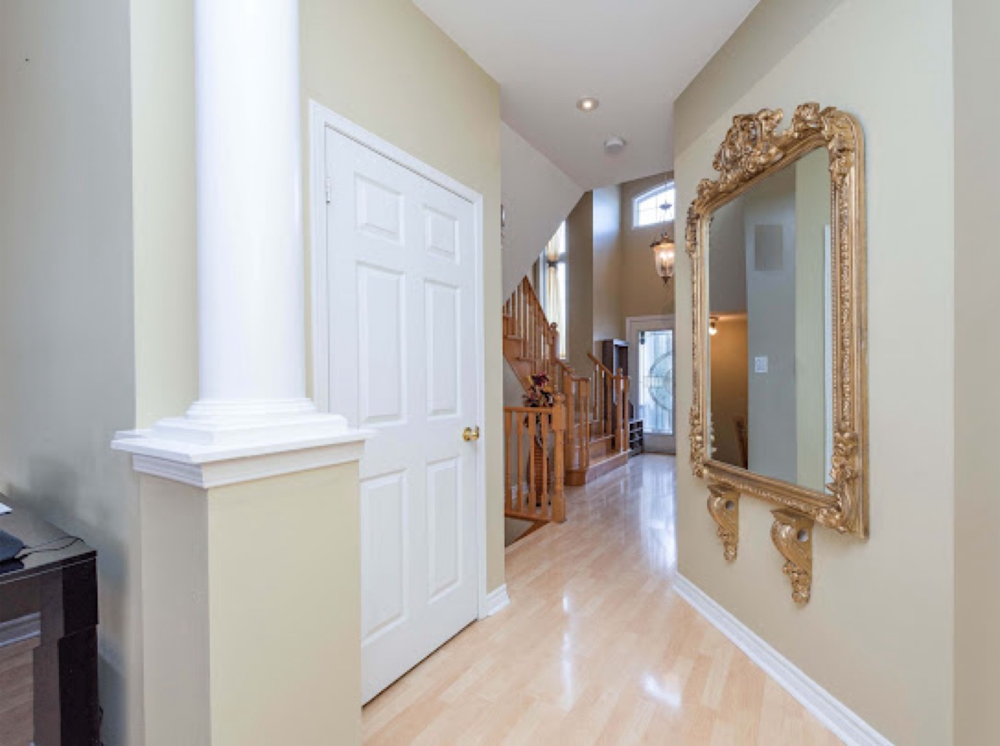 3 Bedroom Upper Level Argentia/Tenth Line/Derry Move November 1 - photo 5