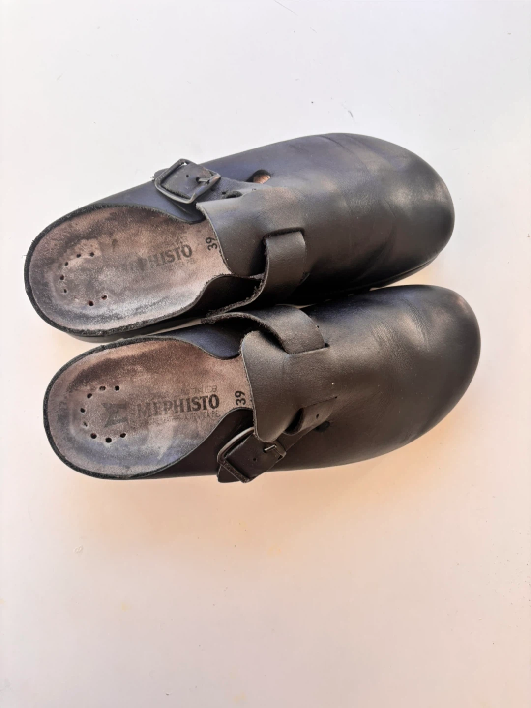 Mephisto Black Leather Clogs Size 39 - photo 4