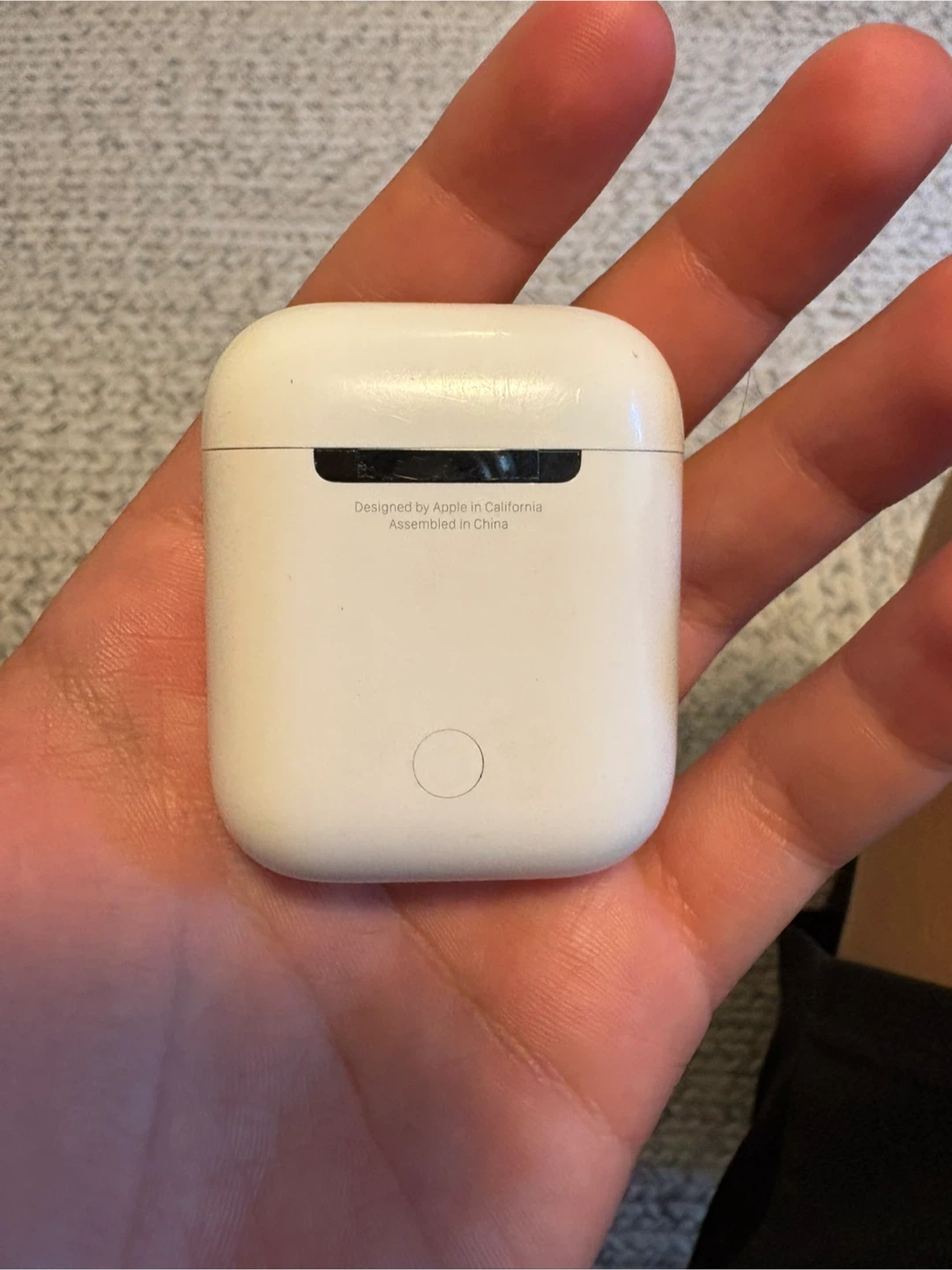 Apple AirPods with Charging Case - photo 5