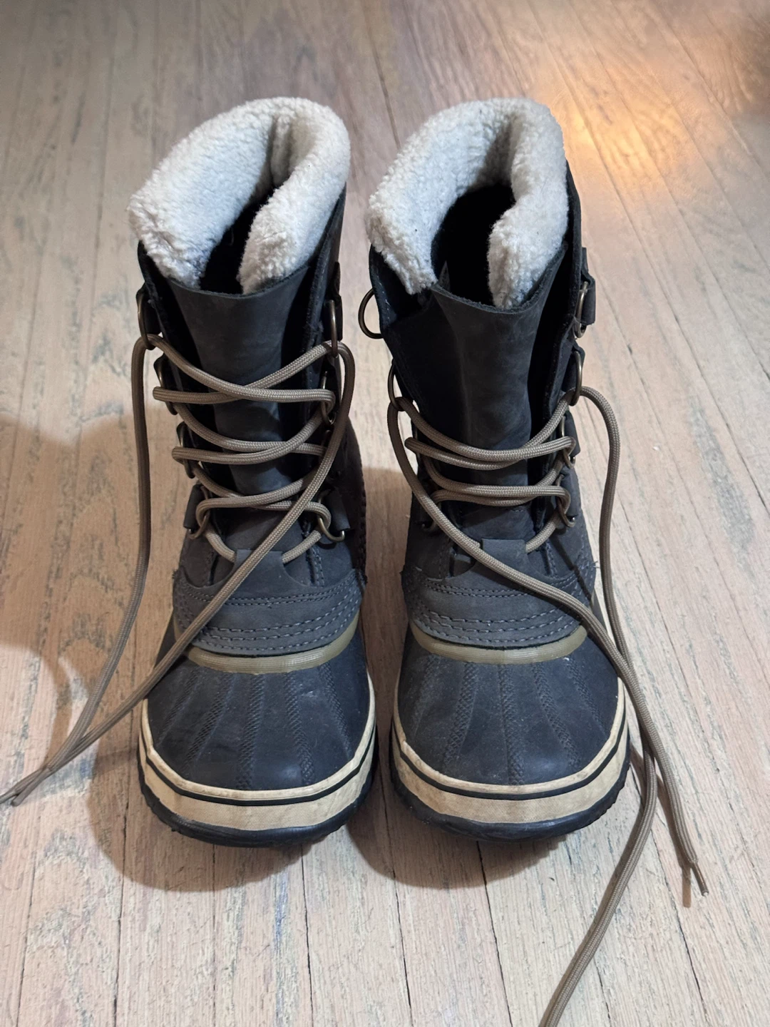 Sorel Waterproof Winter Boots Women size 6 - photo 2