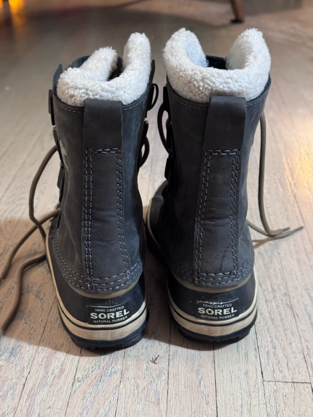 Sorel Waterproof Winter Boots Women size 6 - photo 4