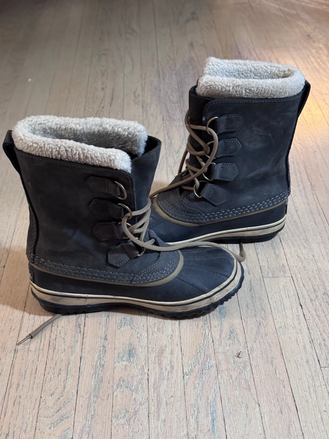 Sorel Waterproof Winter Boots Women size 6 - photo 5