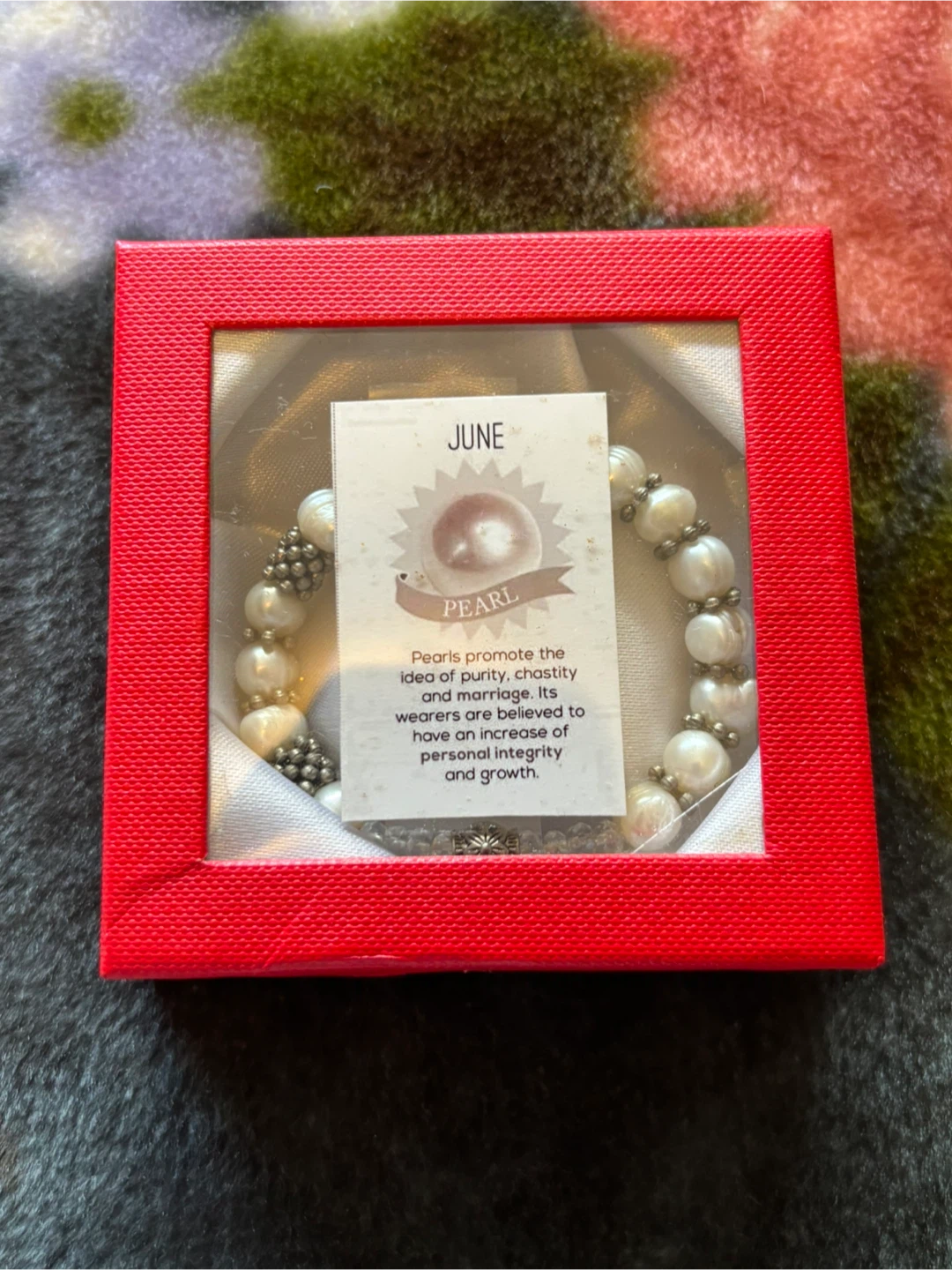 Pearl bracelet
