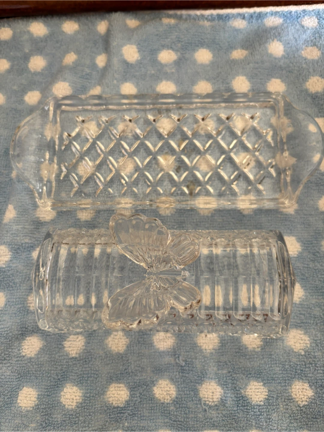 Glass butter dish with butterfly handle - photo 3