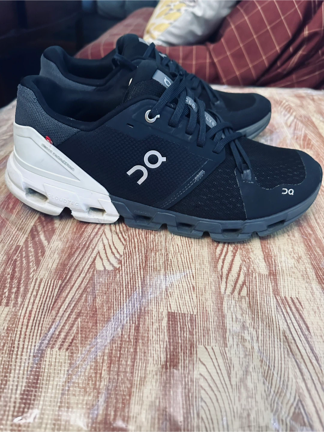 On Cloudflyer Running Shoes Size 10.5 - photo 4