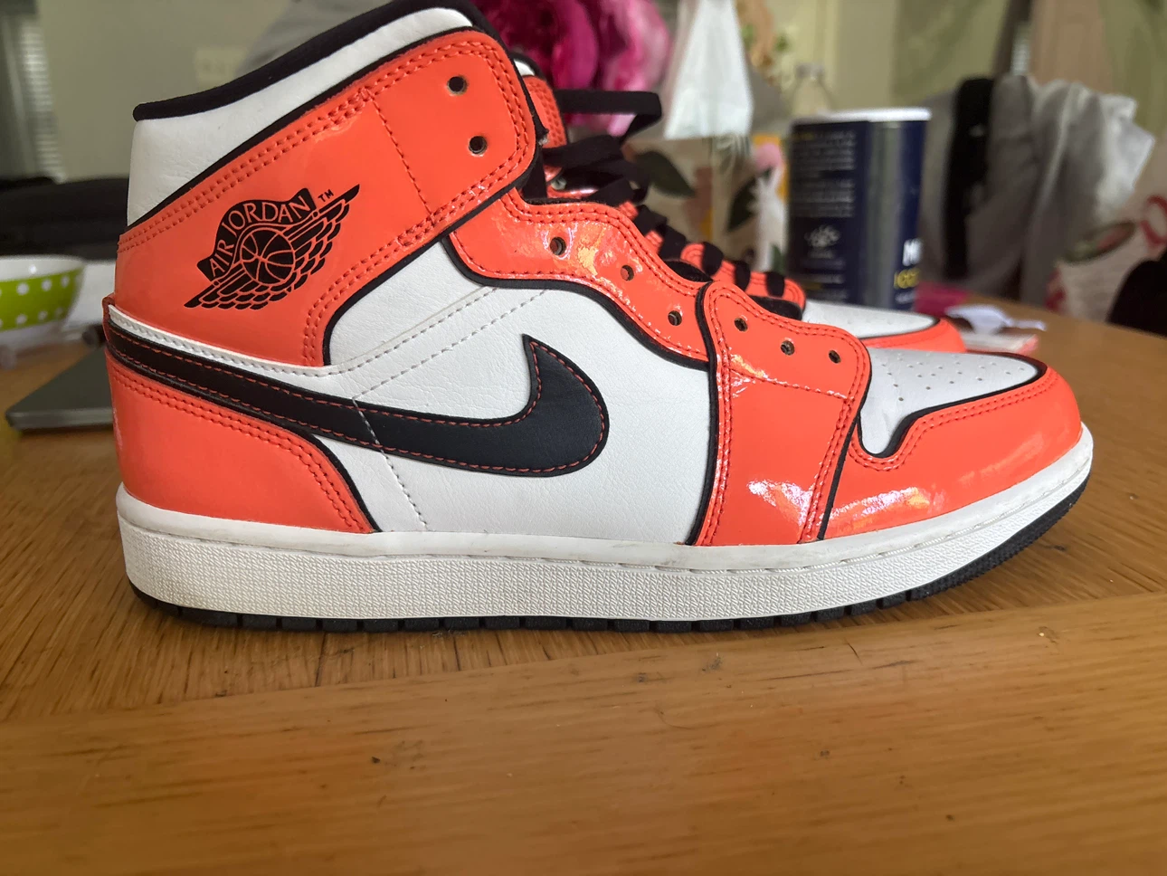 Nike Air Jordan 1 Mid Orange and White Size 9.5
