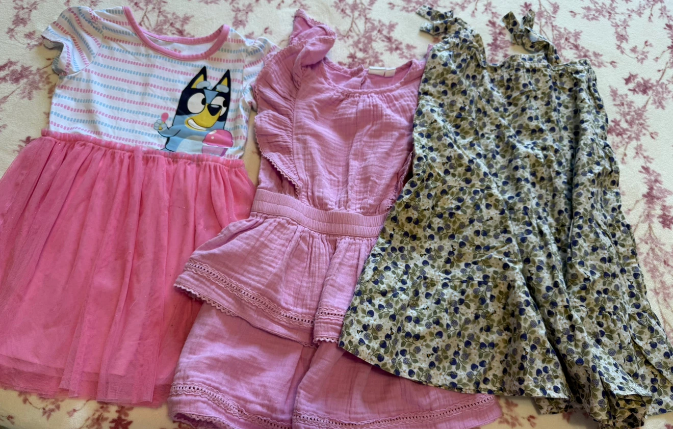 Girls' Clothing Bundle 4 years old 👧🏻 - photo 4
