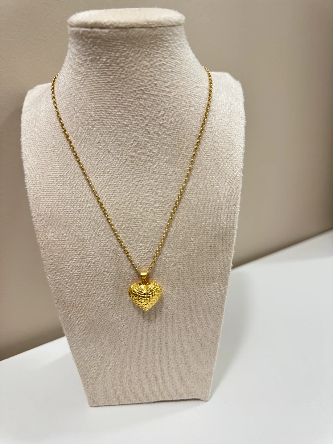 Toco chain and heart pendant necklace 18k gold