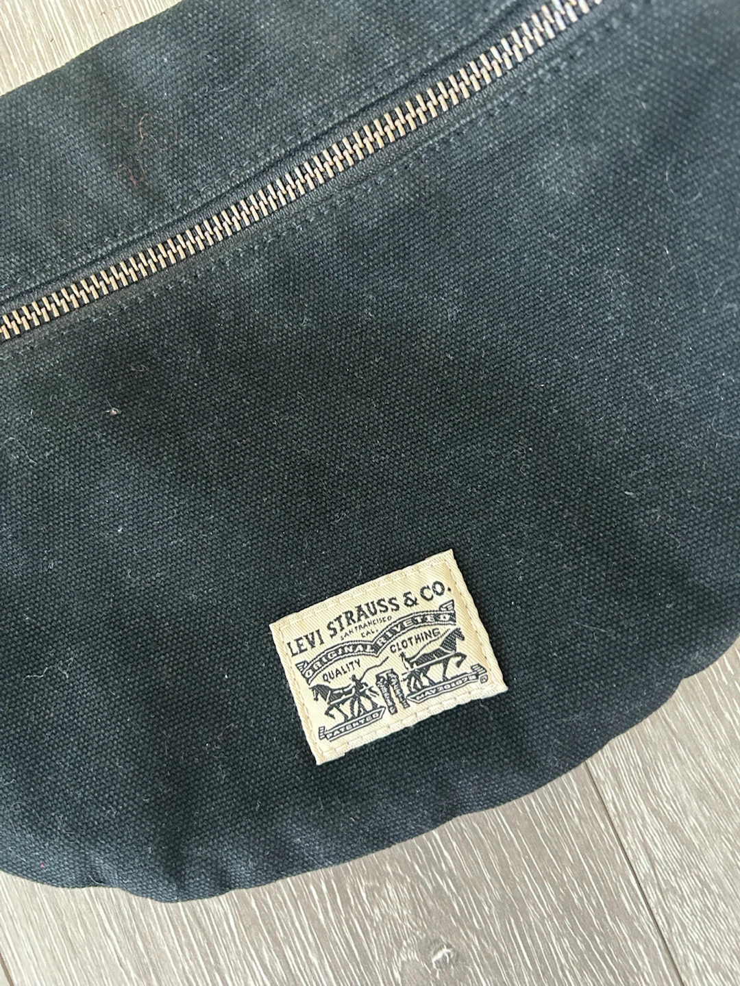 Levi Strauss & Co. Black Canvas Fanny Pack - photo 2