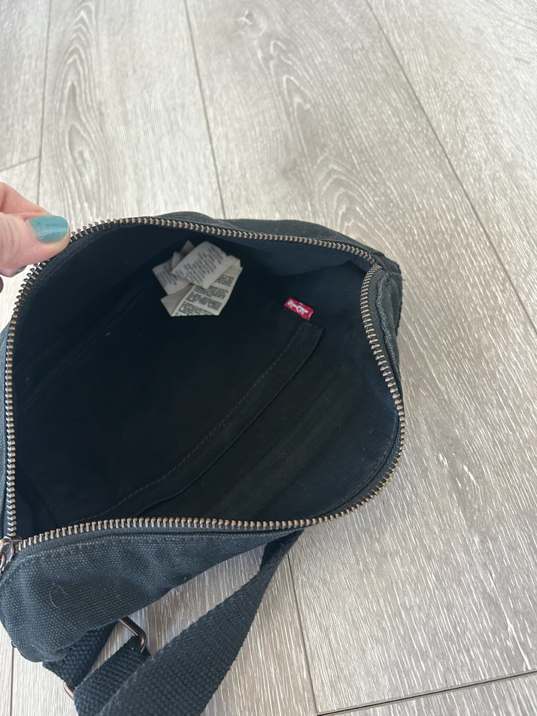 Levi Strauss & Co. Black Canvas Fanny Pack - photo 4