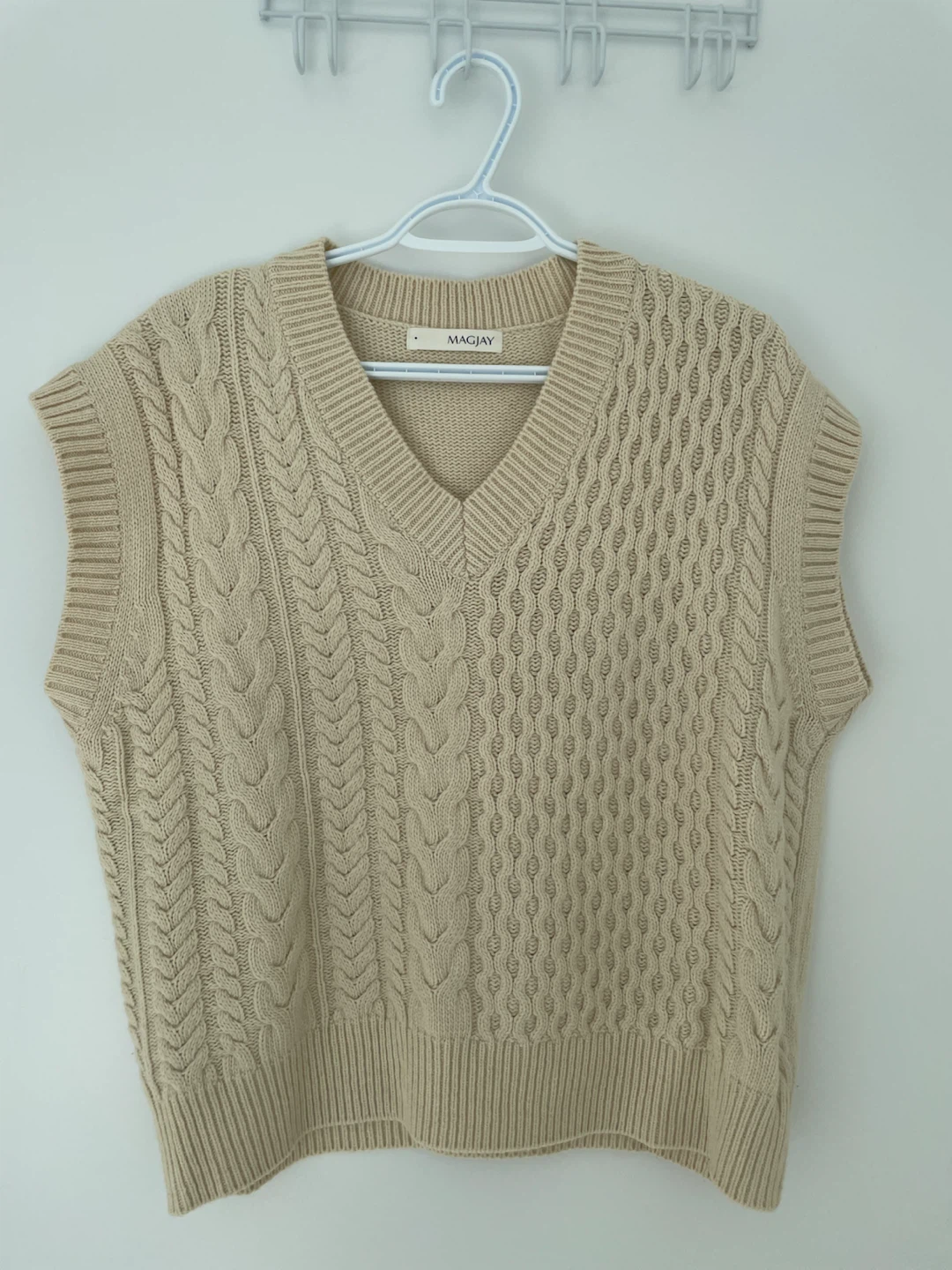 MAGJAY Cable Knit Sweater Vest