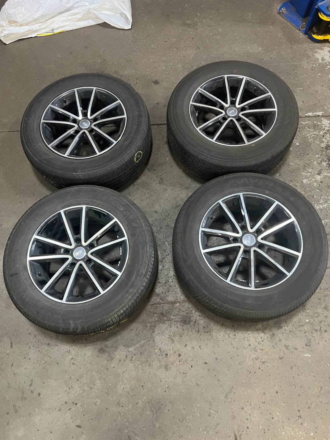 Set of 4 Alpine Wheels with Yokohama Tires