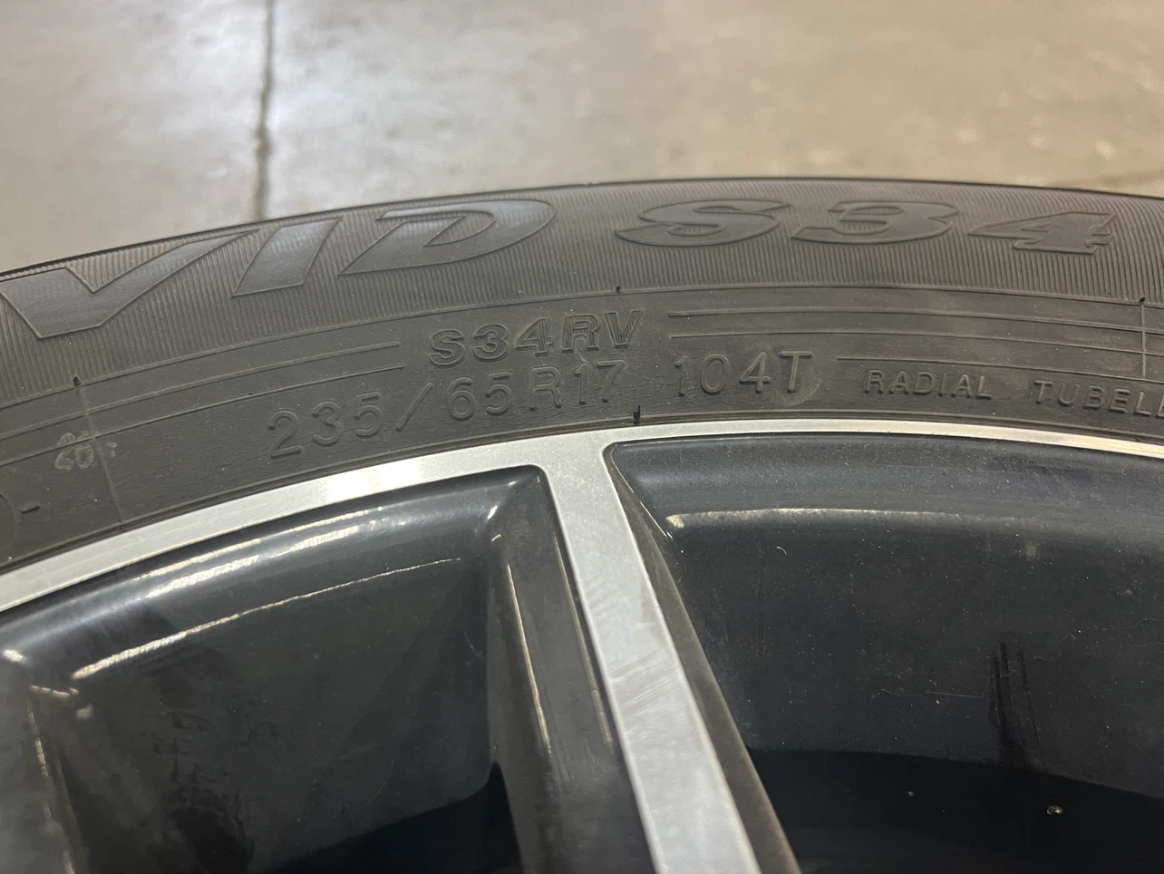 Set of 4 Alpine Wheels with Yokohama Tires - photo 3